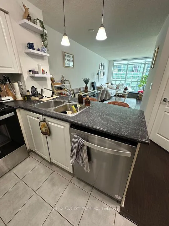 Photo 6 of Unit 1002, 18 Yonge Street, Toronto, Waterfront Communities — HOMEH