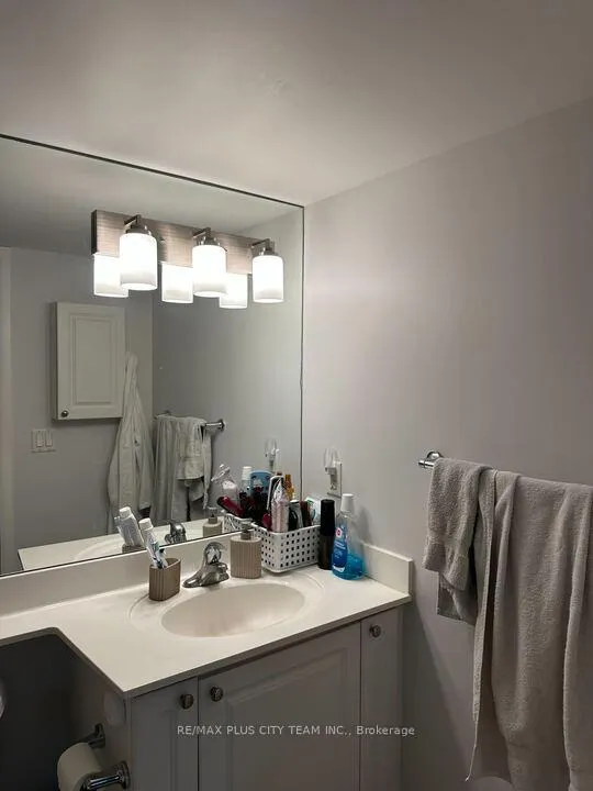 Photo 10 of Unit 1002, 18 Yonge Street, Toronto, Waterfront Communities — HOMEH