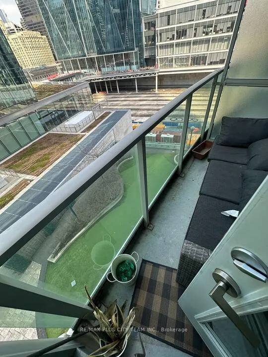 Photo 15 of Unit 1002, 18 Yonge Street, Toronto, Waterfront Communities — HOMEH