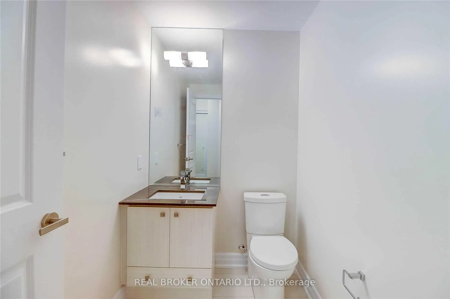 Photo 7 of Unit 1110, 9075 Jane Street, Vaughan, Concord — HOMEH