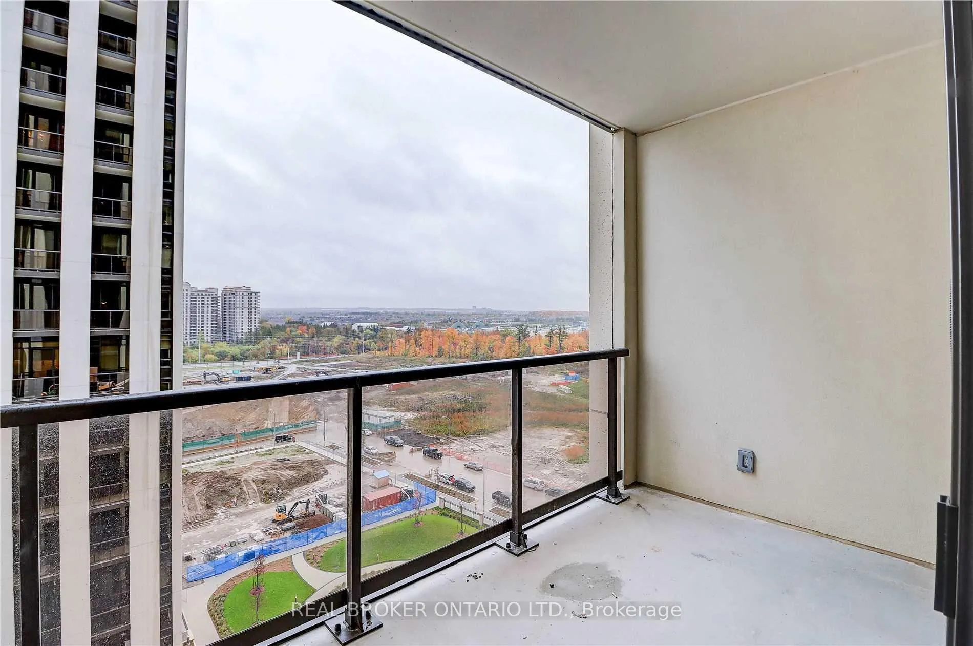 Photo 25 of Unit 1110, 9075 Jane Street, Vaughan, Concord — HOMEH