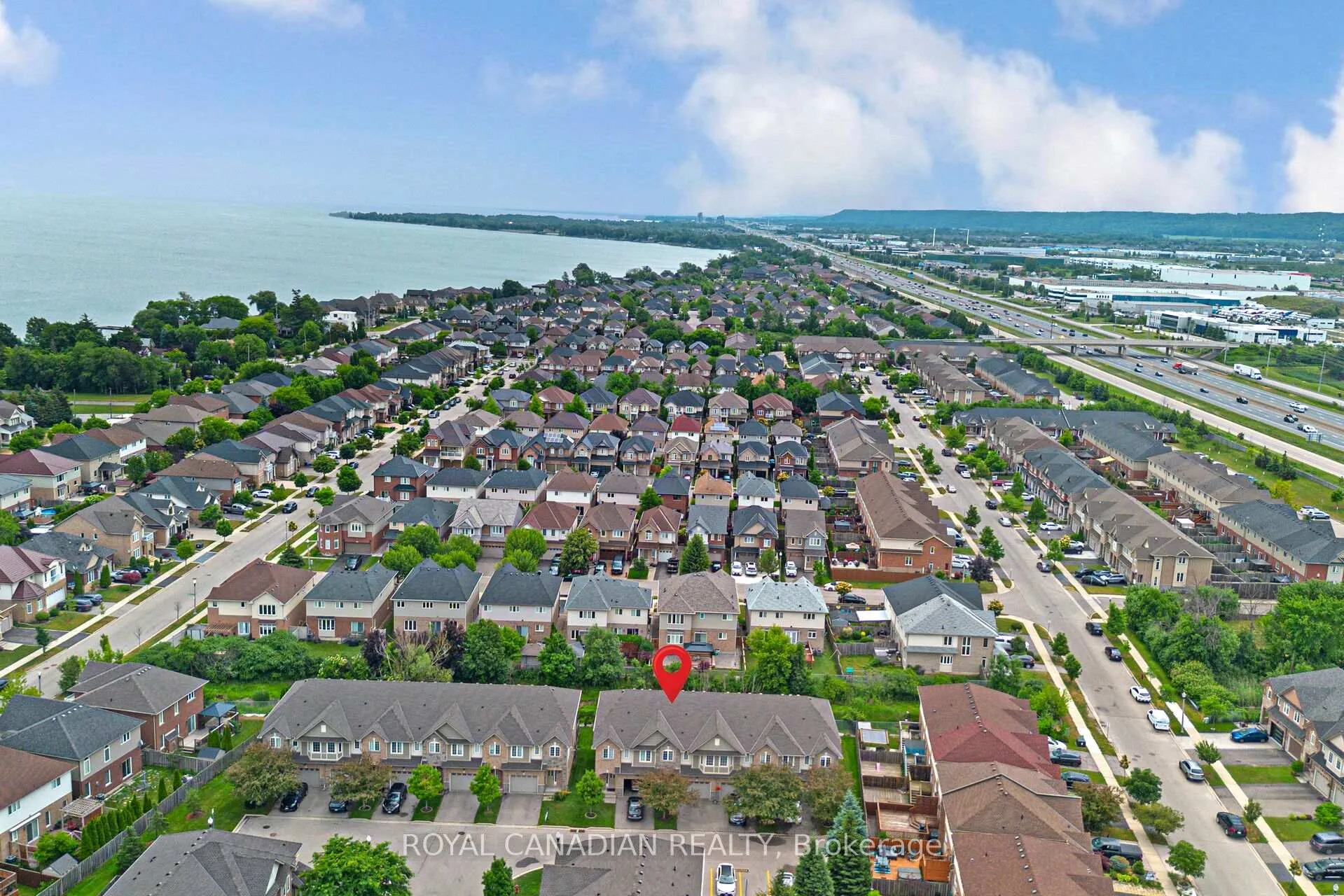 Photo 1 of Unit 14, 40 Dartmouth Gate, Hamilton, Stoney Creek — HOMEH