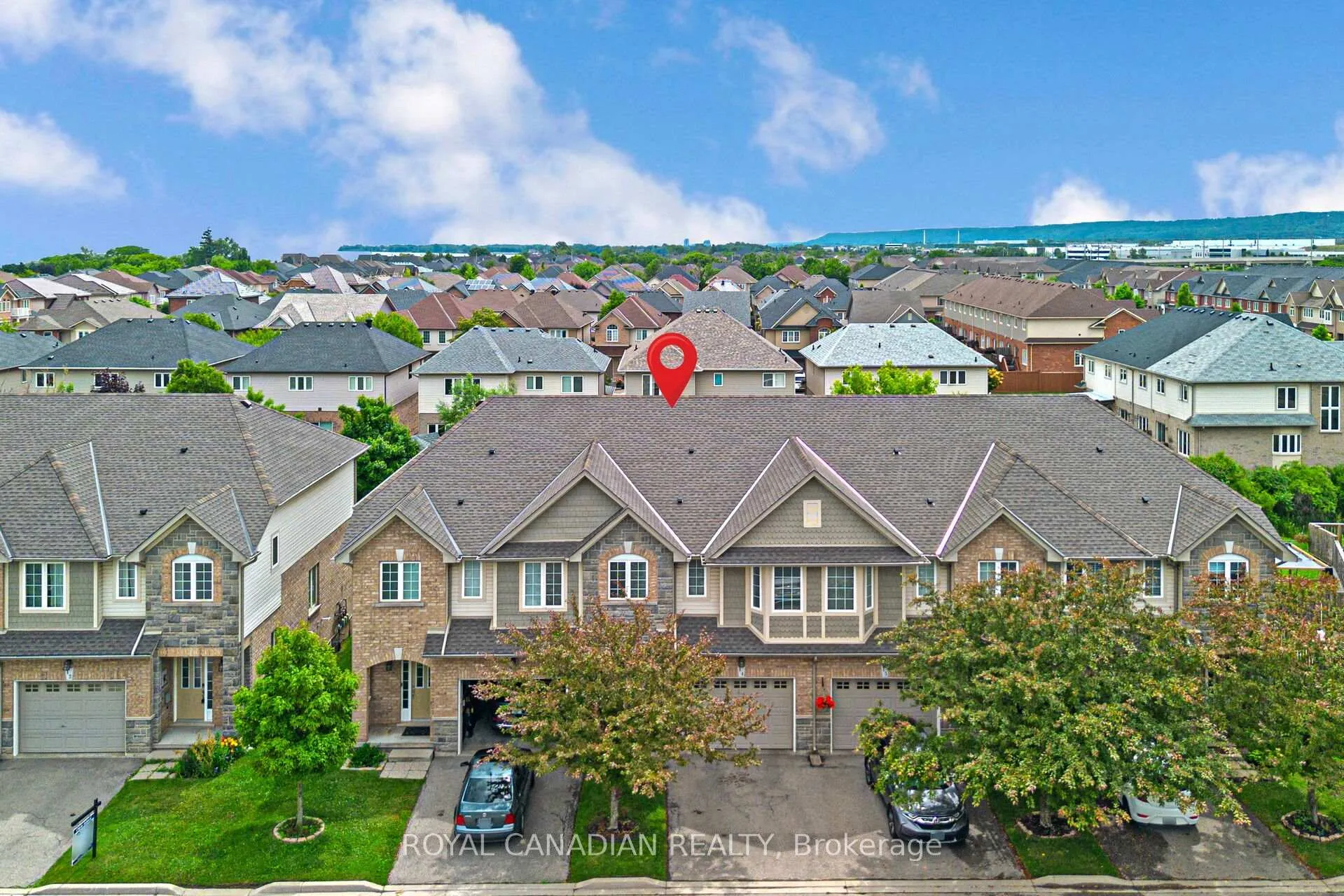 Photo 3 of Unit 14, 40 Dartmouth Gate, Hamilton, Stoney Creek — HOMEH