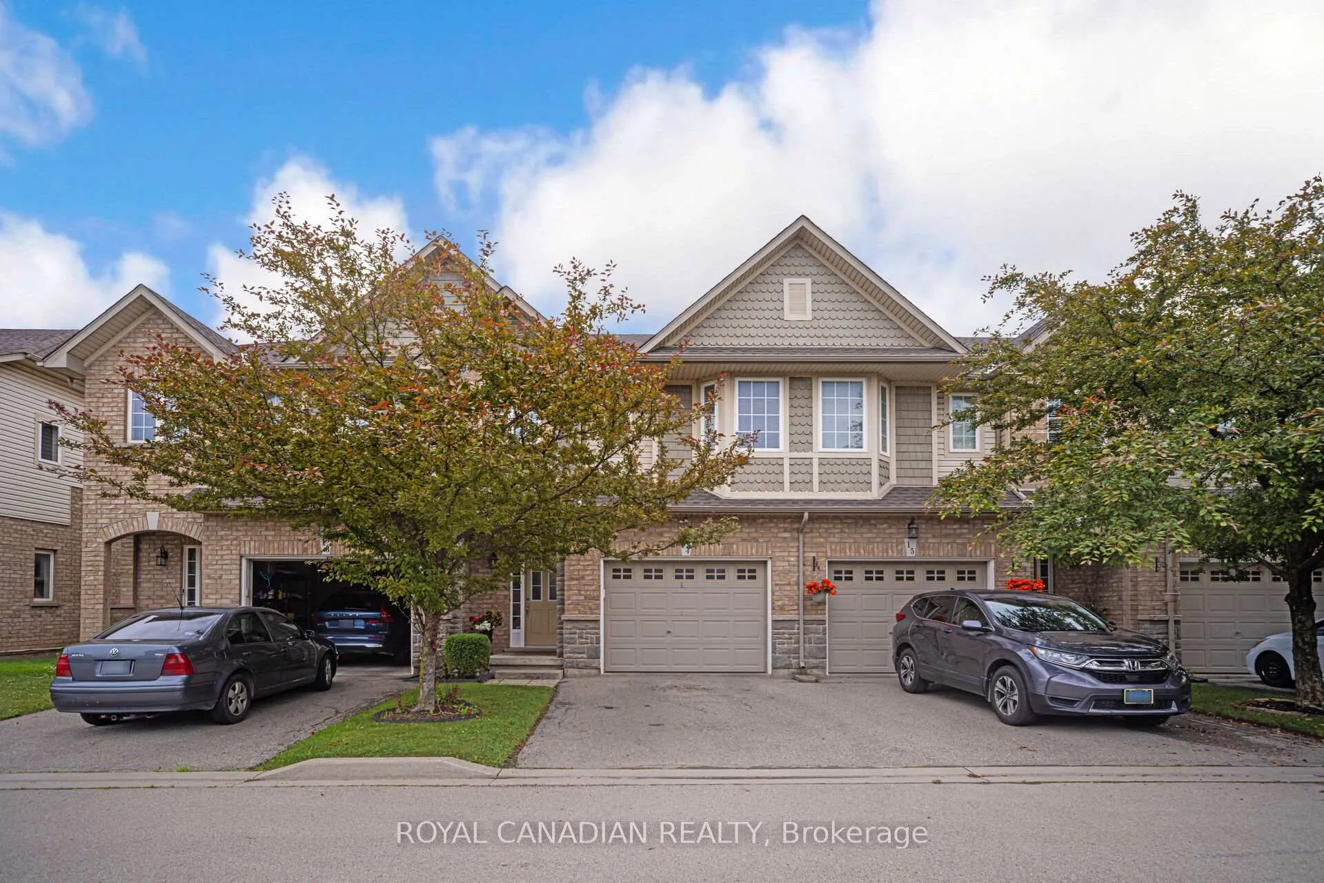 Photo 5 of Unit 14, 40 Dartmouth Gate, Hamilton, Stoney Creek — HOMEH