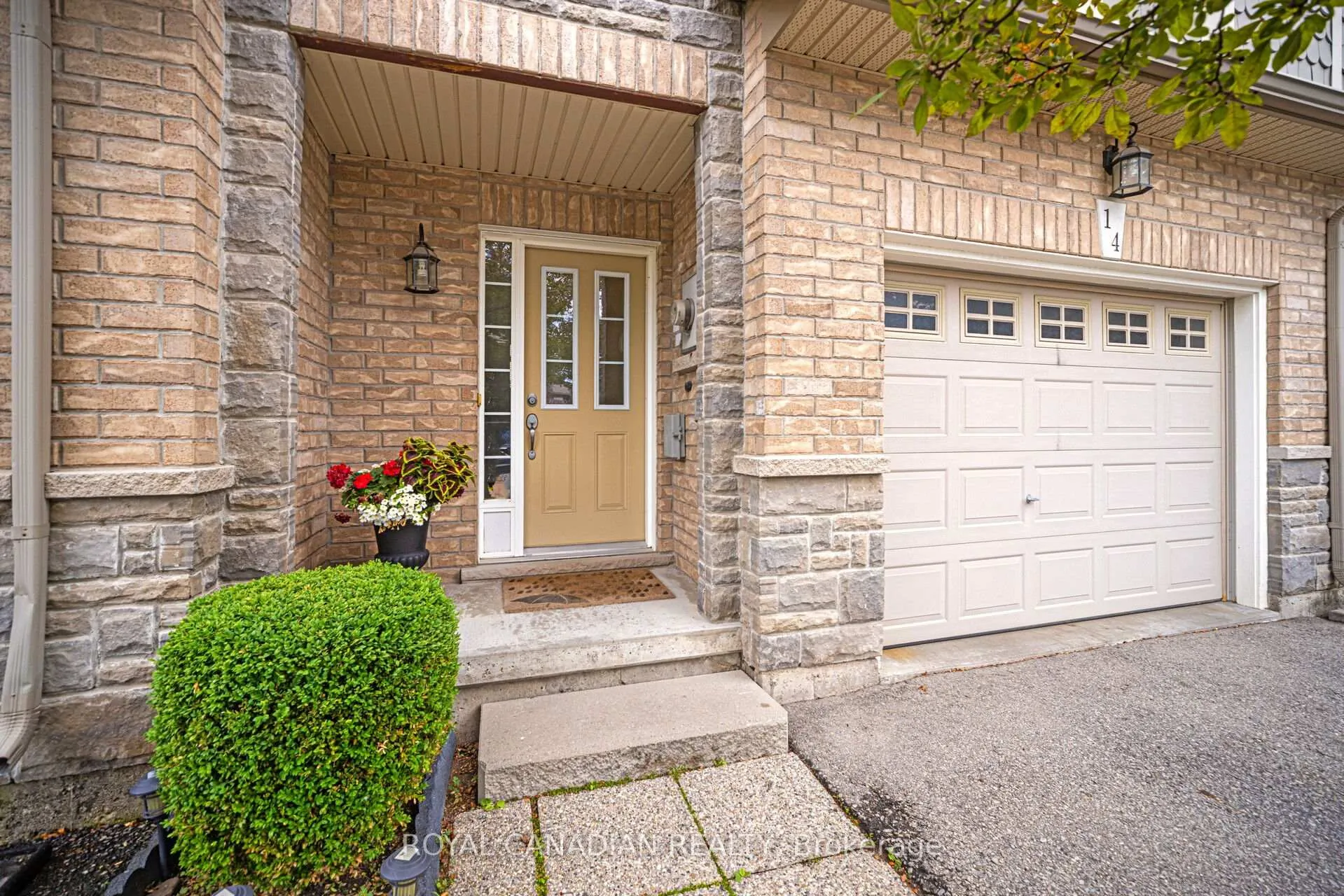 Photo 7 of Unit 14, 40 Dartmouth Gate, Hamilton, Stoney Creek — HOMEH