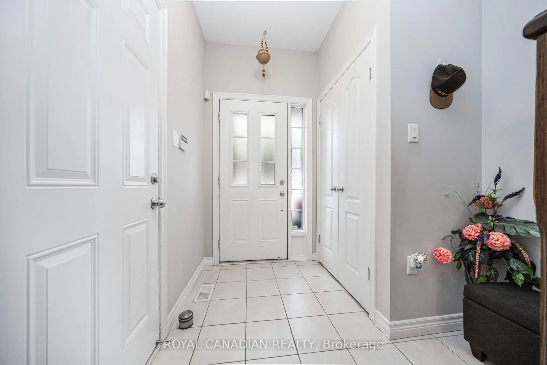 Photo 9 of Unit 14, 40 Dartmouth Gate, Hamilton, Stoney Creek — HOMEH