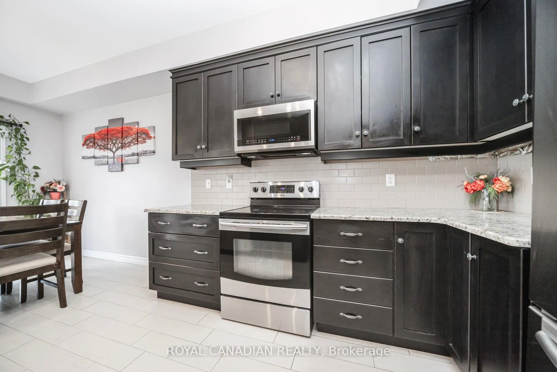 Photo 19 of Unit 14, 40 Dartmouth Gate, Hamilton, Stoney Creek — HOMEH
