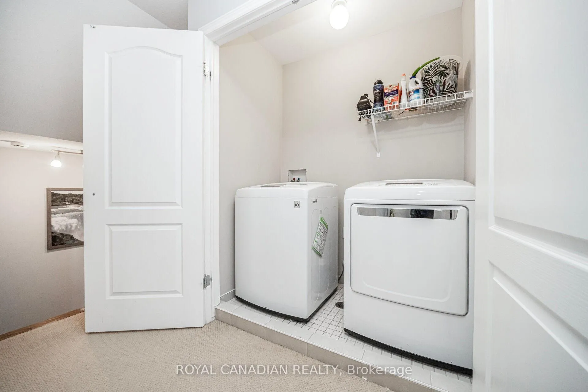 Photo 35 of Unit 14, 40 Dartmouth Gate, Hamilton, Stoney Creek — HOMEH