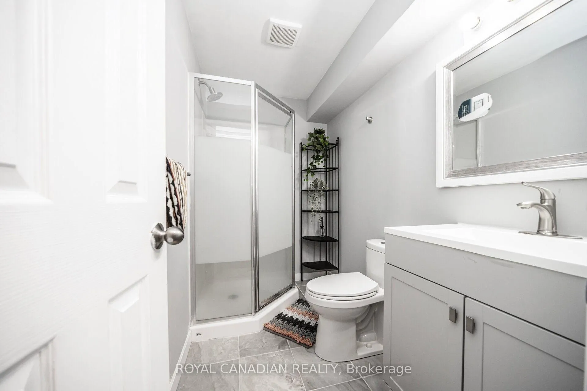 Photo 41 of Unit 14, 40 Dartmouth Gate, Hamilton, Stoney Creek — HOMEH