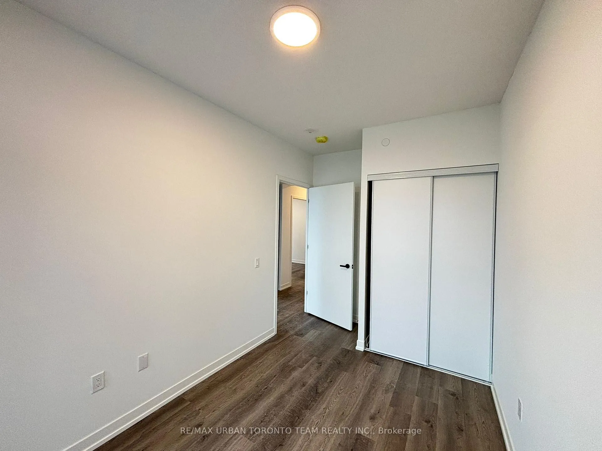 Photo 10 of Unit 2612, 8 Interchange Way, Vaughan, Vaughan Corporate Centre — HOMEH