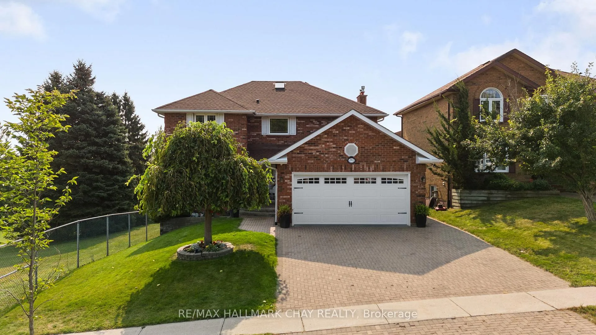 Photo 1 of 292 Leacock Drive, Barrie, Letitia Heights — HOMEH