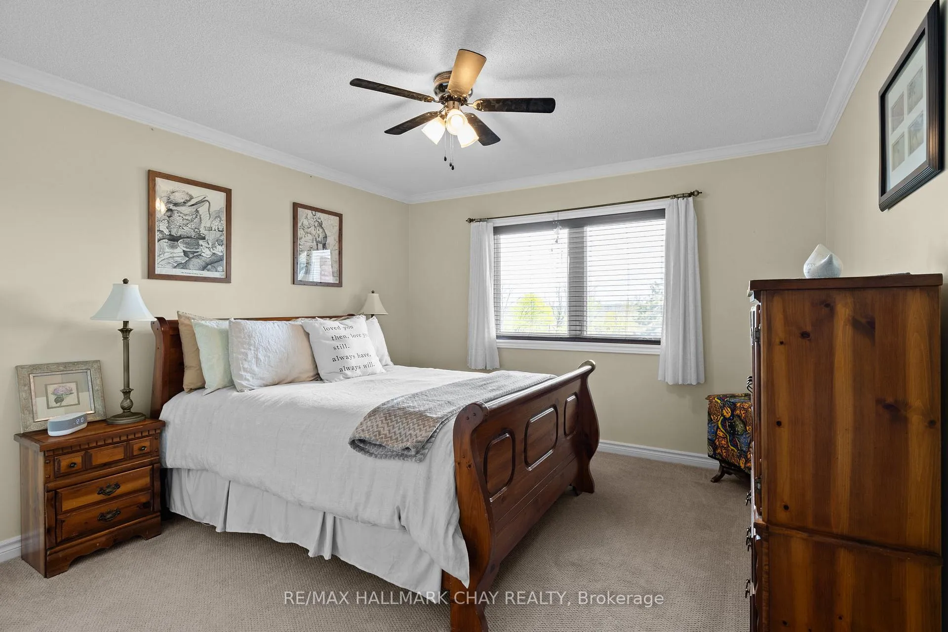 Photo 19 of 292 Leacock Drive, Barrie, Letitia Heights — HOMEH