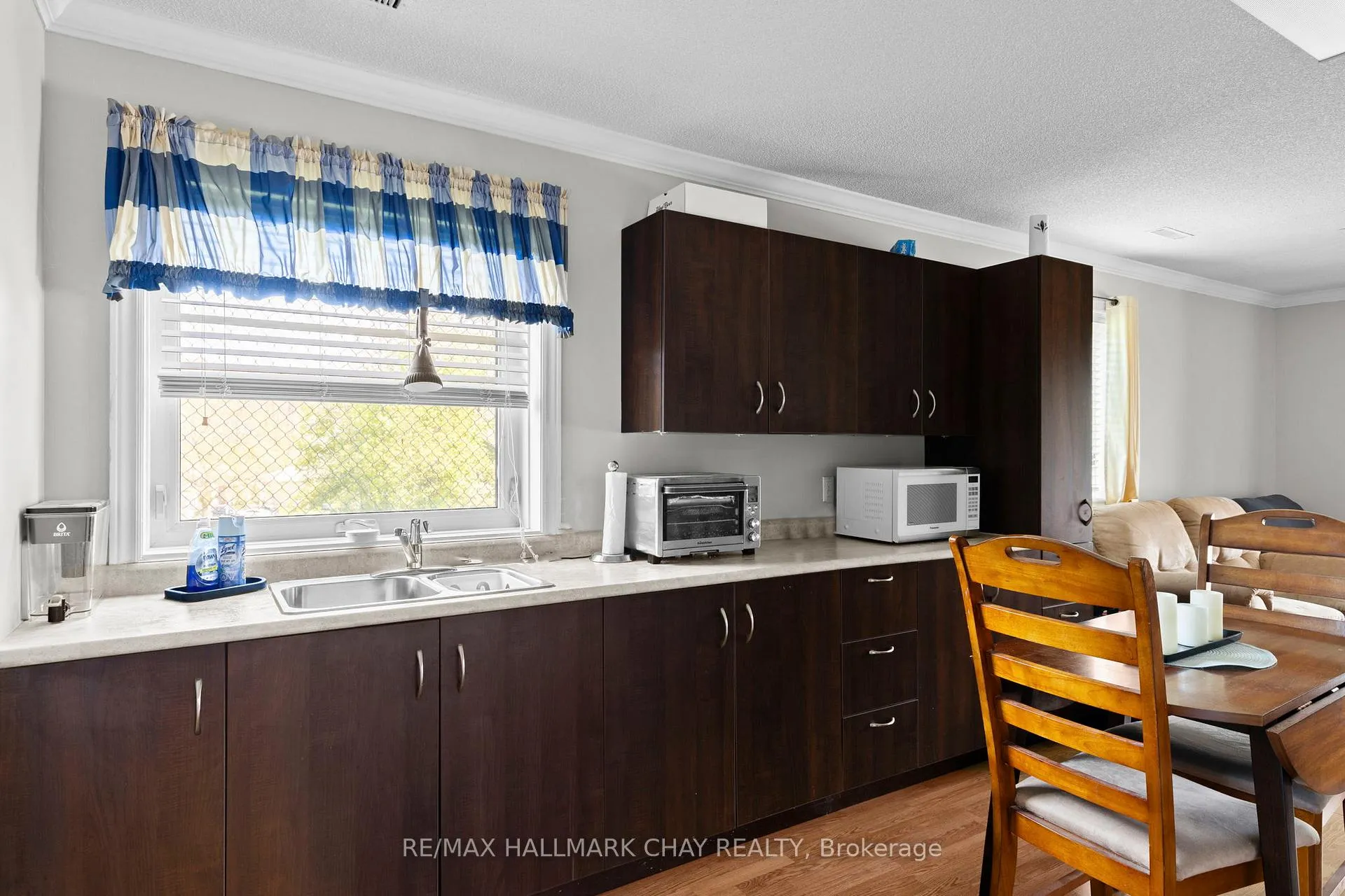 Photo 35 of 292 Leacock Drive, Barrie, Letitia Heights — HOMEH