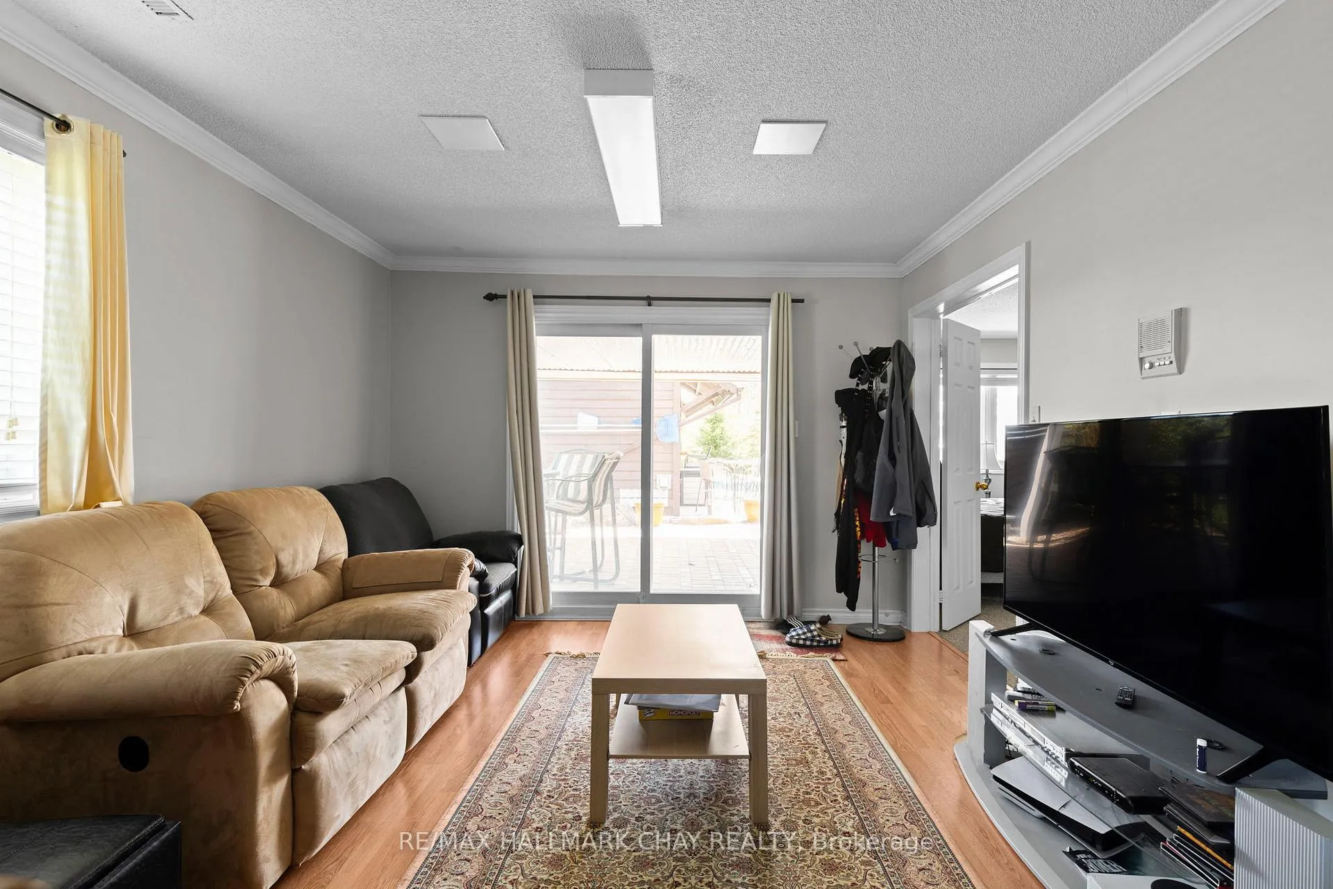 Photo 39 of 292 Leacock Drive, Barrie, Letitia Heights — HOMEH