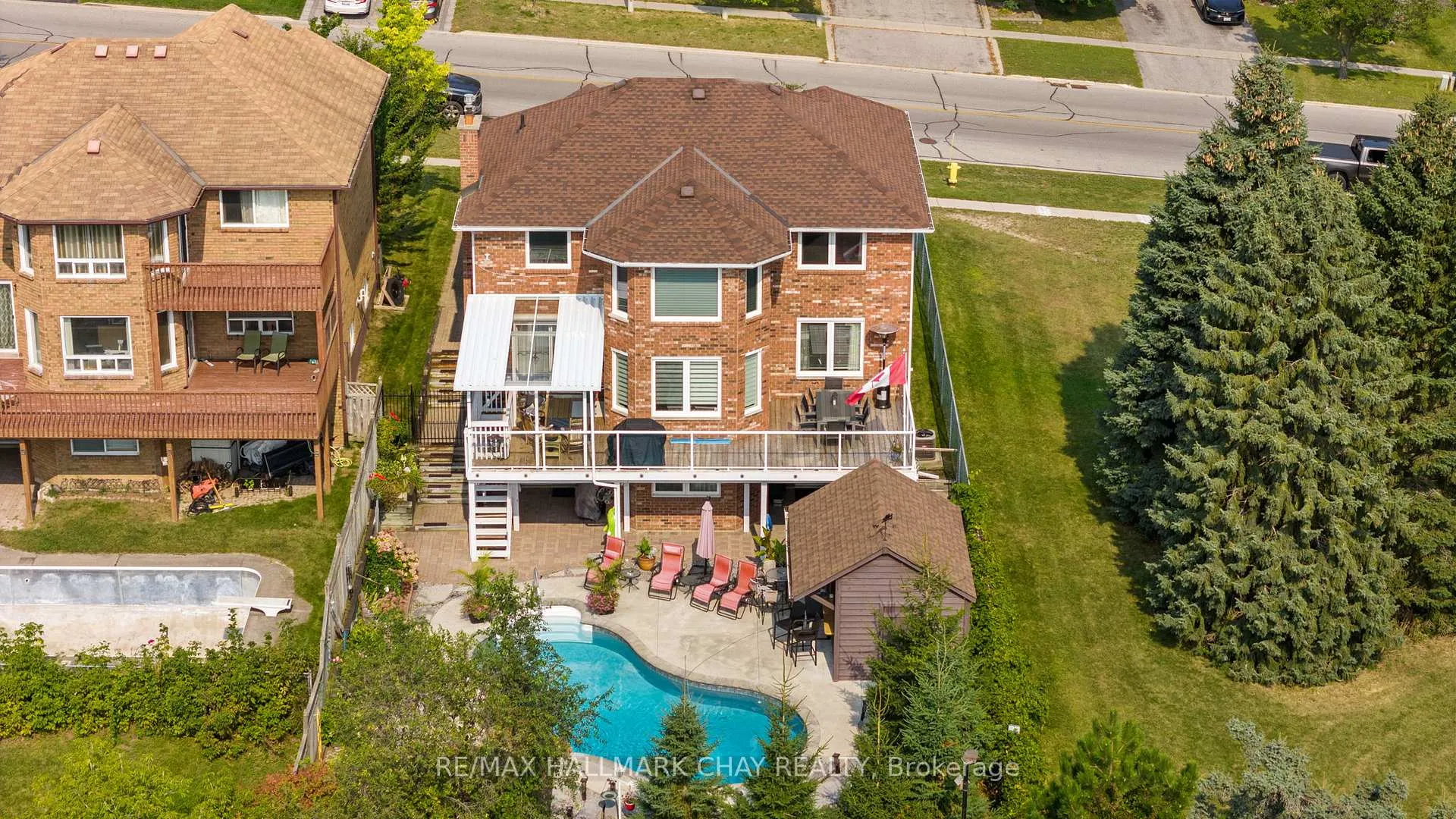 Photo 43 of 292 Leacock Drive, Barrie, Letitia Heights — HOMEH