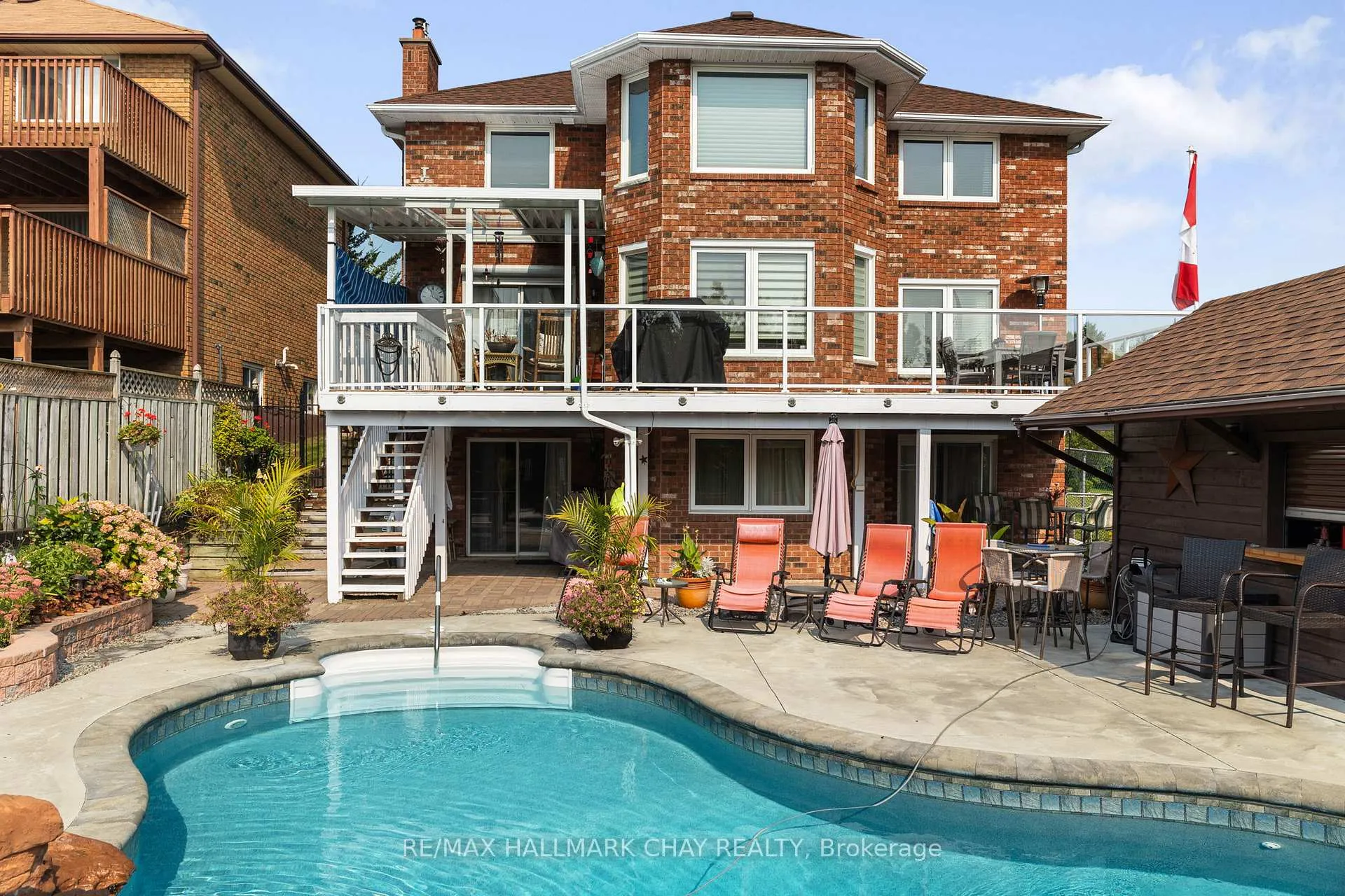 Photo 44 of 292 Leacock Drive, Barrie, Letitia Heights — HOMEH