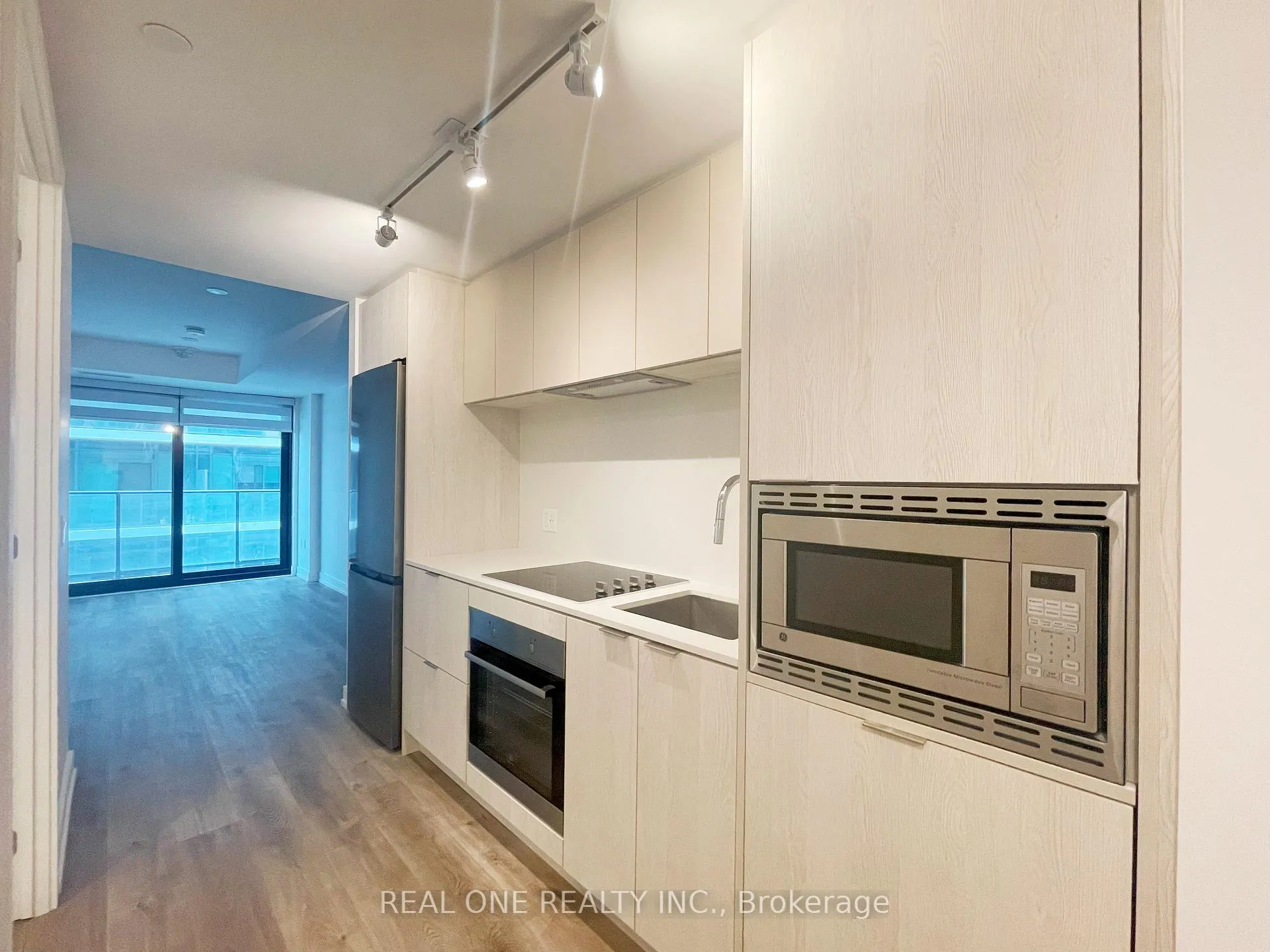 Photo 2 of Unit 615, 1 Jarvis Street, Hamilton, Beasley — HOMEH