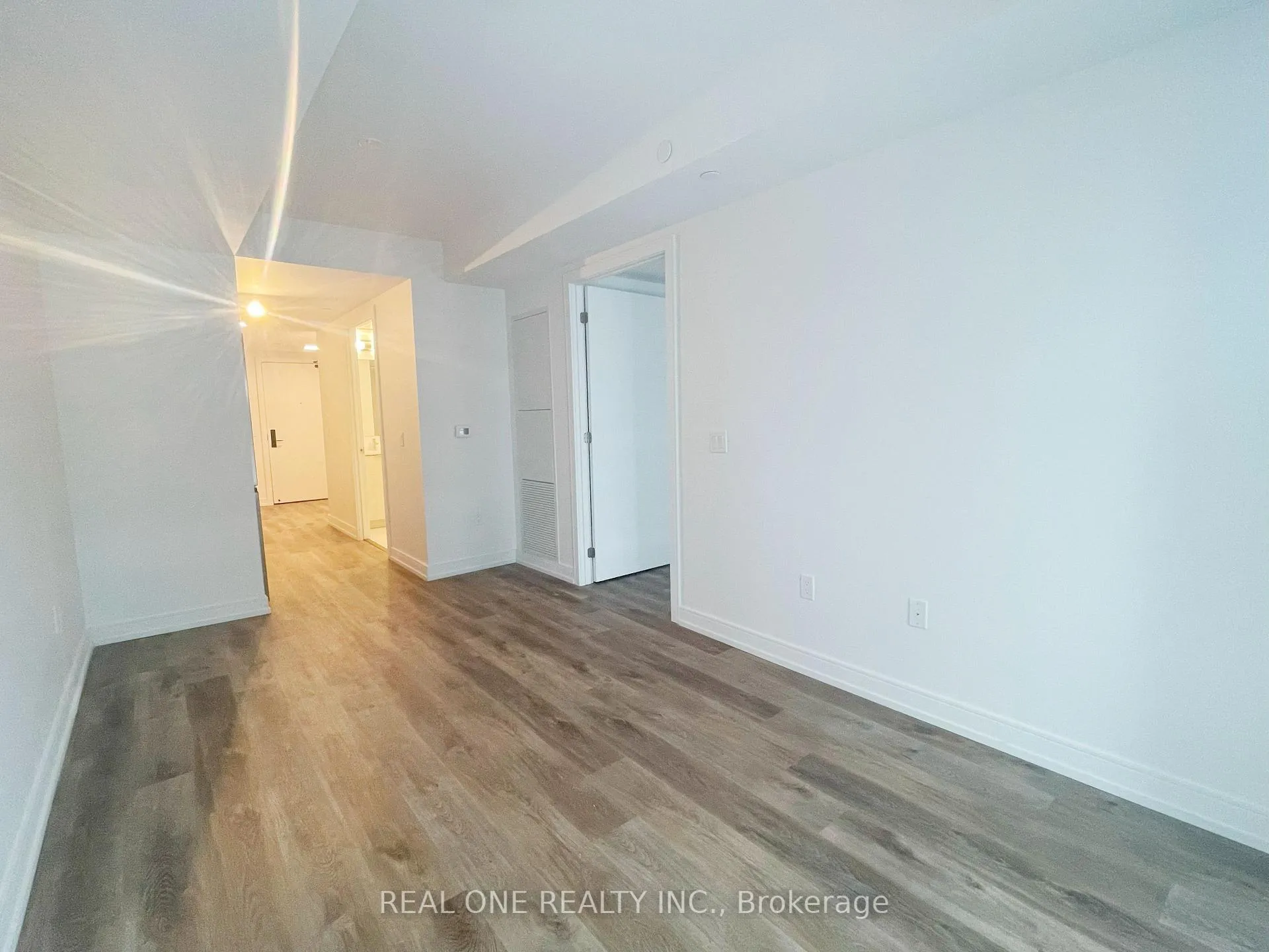 Photo 7 of Unit 615, 1 Jarvis Street, Hamilton, Beasley — HOMEH