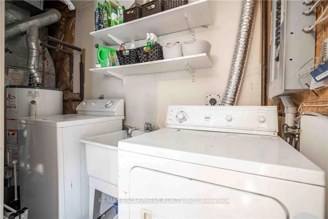 Photo 10 of Unit 13, 1155 Paramount Drive, Hamilton, Stoney Creek — HOMEH