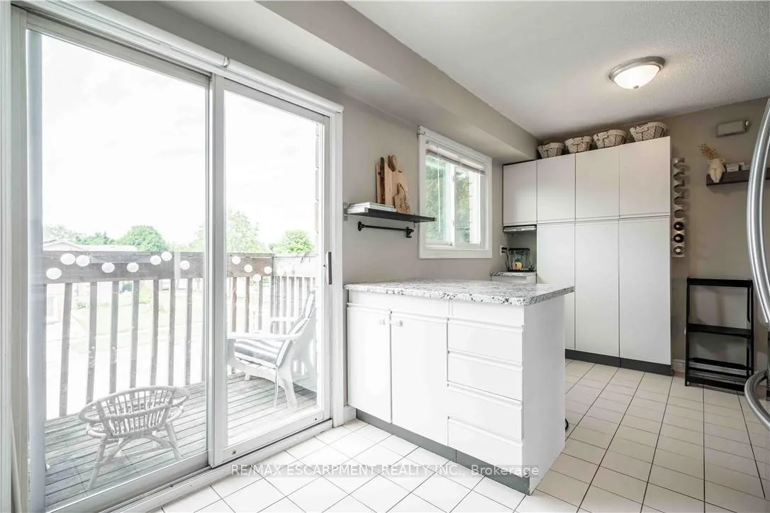 Photo 25 of Unit 13, 1155 Paramount Drive, Hamilton, Stoney Creek — HOMEH