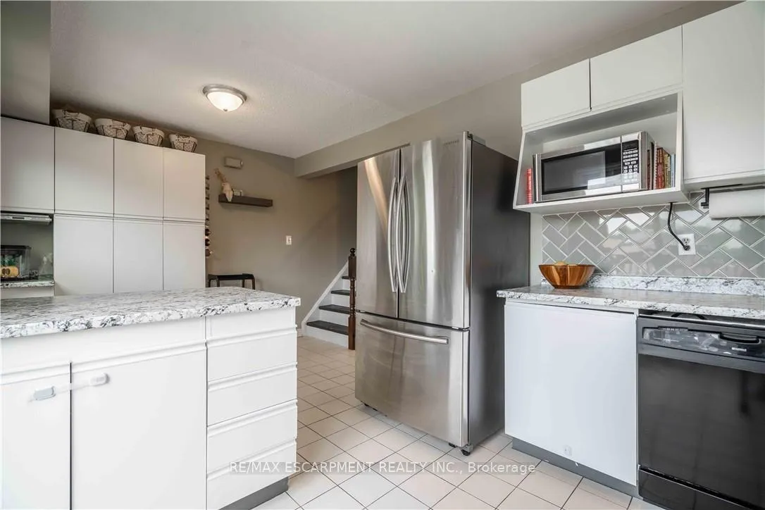 Photo 26 of Unit 13, 1155 Paramount Drive, Hamilton, Stoney Creek — HOMEH