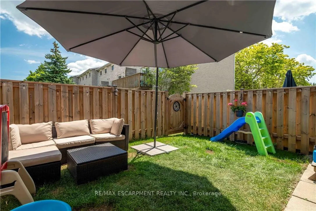 Photo 41 of Unit 13, 1155 Paramount Drive, Hamilton, Stoney Creek — HOMEH