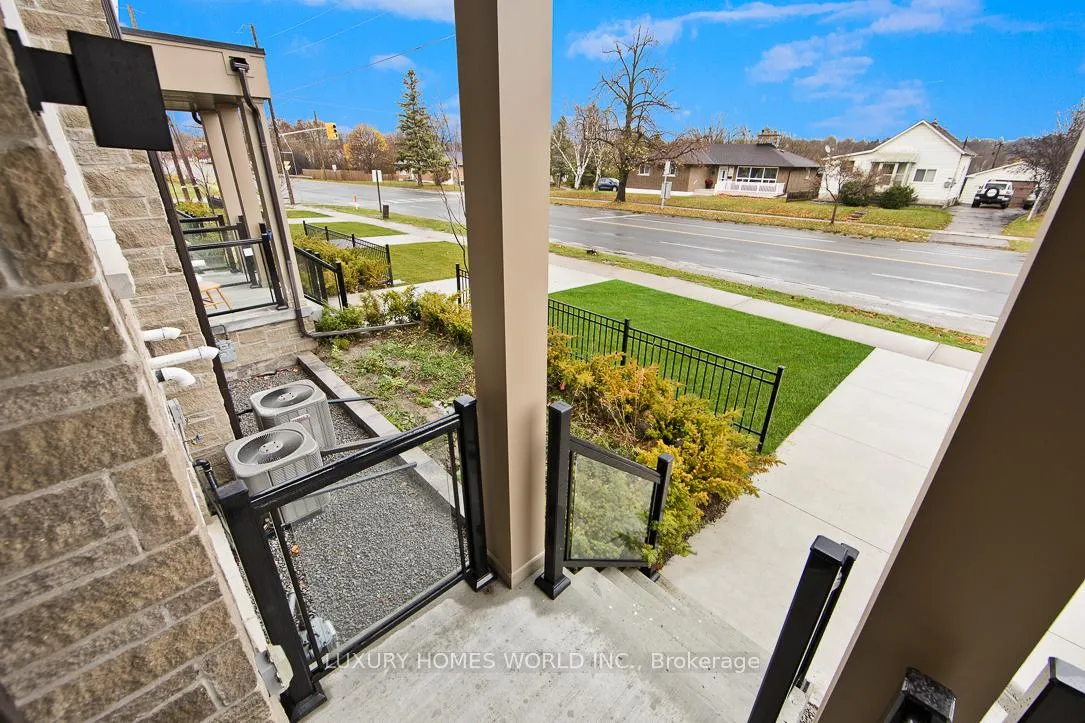 Photo 2 of 450 Okanagan Path, Oshawa, Donevan — HOMEH