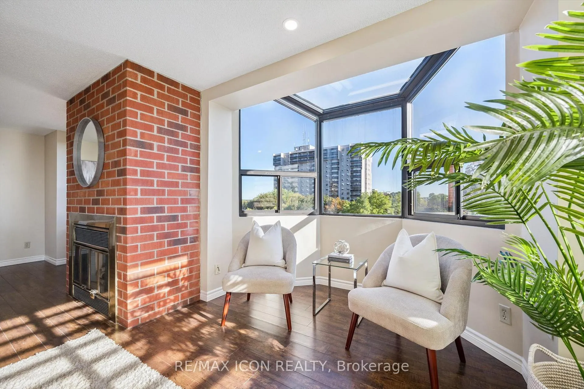 Photo 5 of Unit 610, 20 Ellen Street E, Kitchener — HOMEH