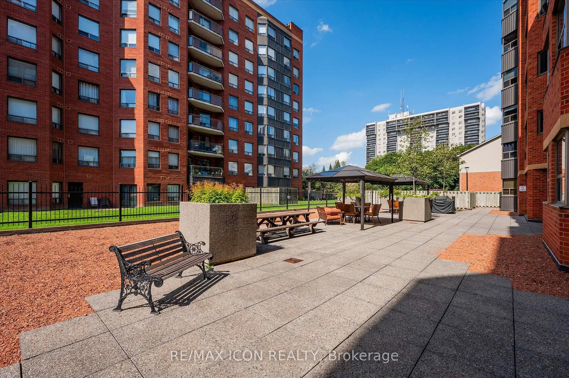 Photo 28 of Unit 610, 20 Ellen Street E, Kitchener — HOMEH