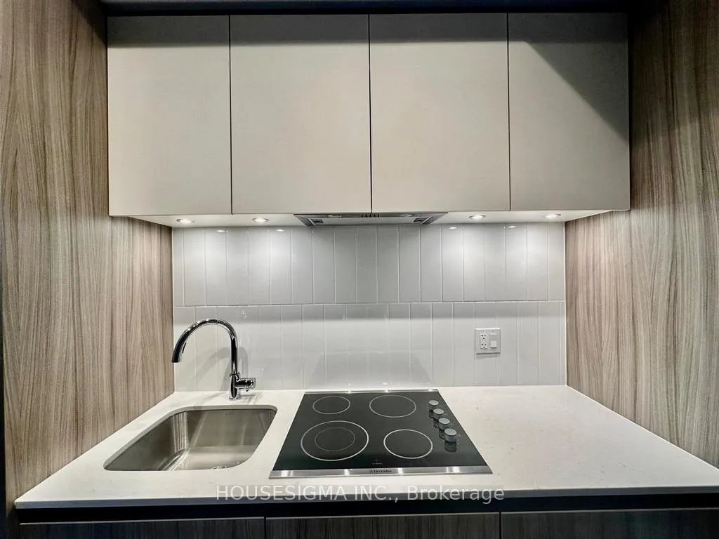 Photo 5 of Unit 912, 7950 Bathurst Street, Vaughan, Beverley Glen — HOMEH