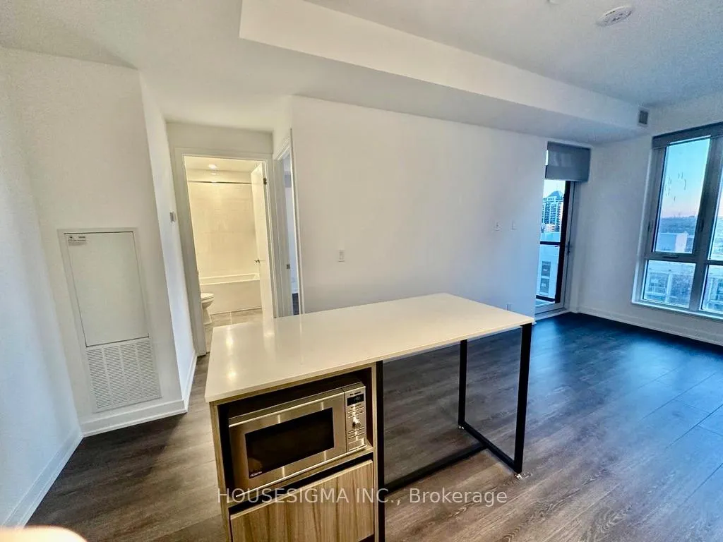 Photo 6 of Unit 912, 7950 Bathurst Street, Vaughan, Beverley Glen — HOMEH