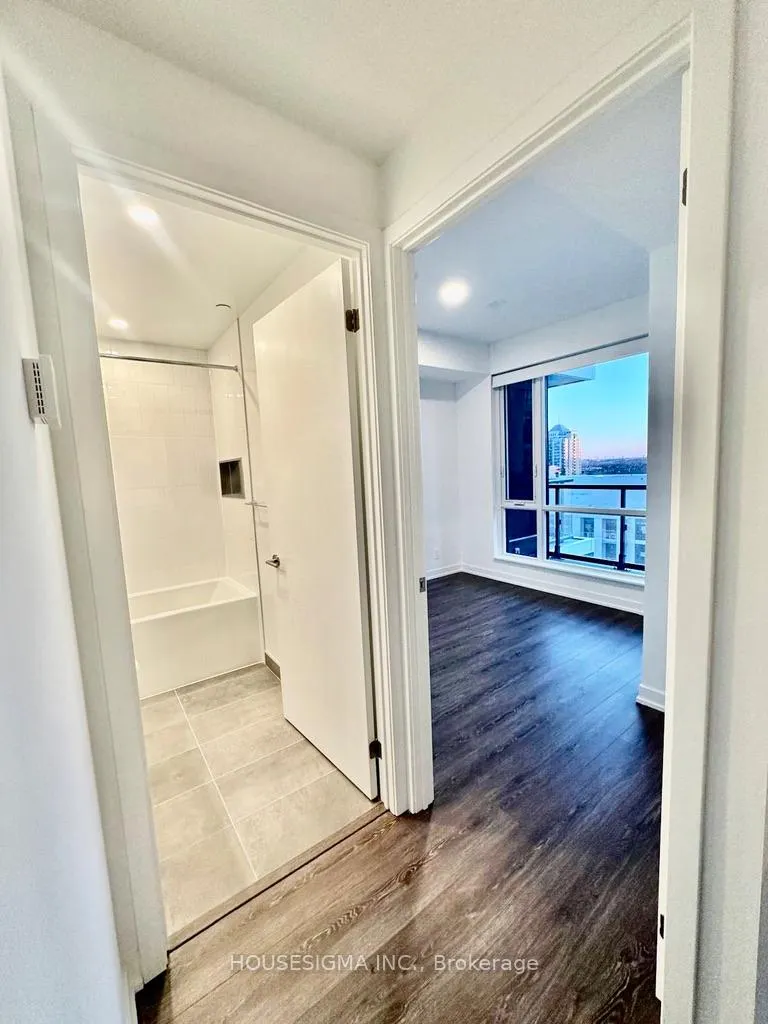 Photo 12 of Unit 912, 7950 Bathurst Street, Vaughan, Beverley Glen — HOMEH