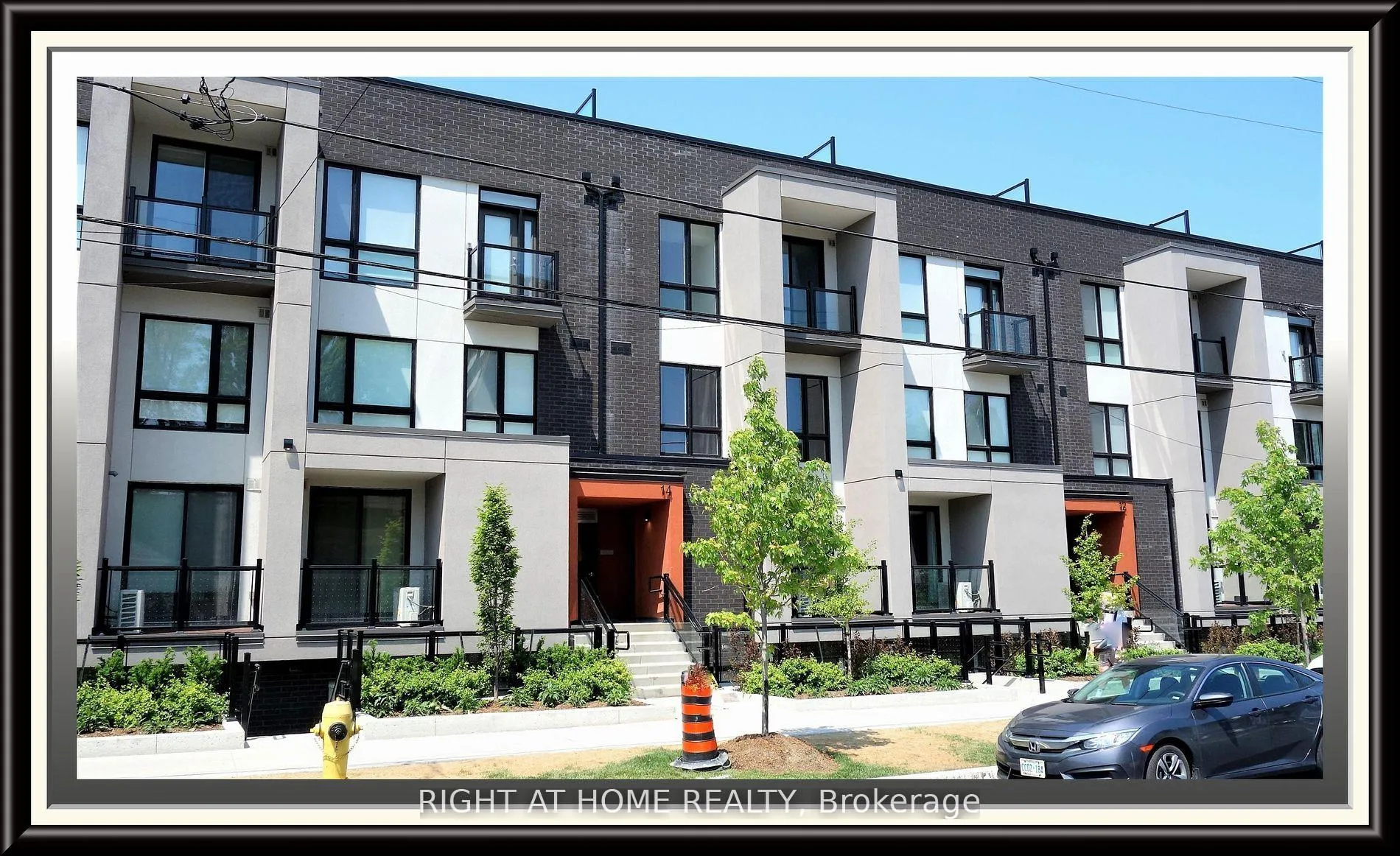 Front of Unit 5, 14 Marquette Avenue