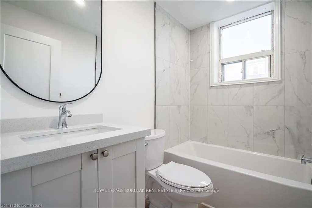 Photo 7 of Unit 1, 165 Park Row S, Hamilton, Delta — HOMEH