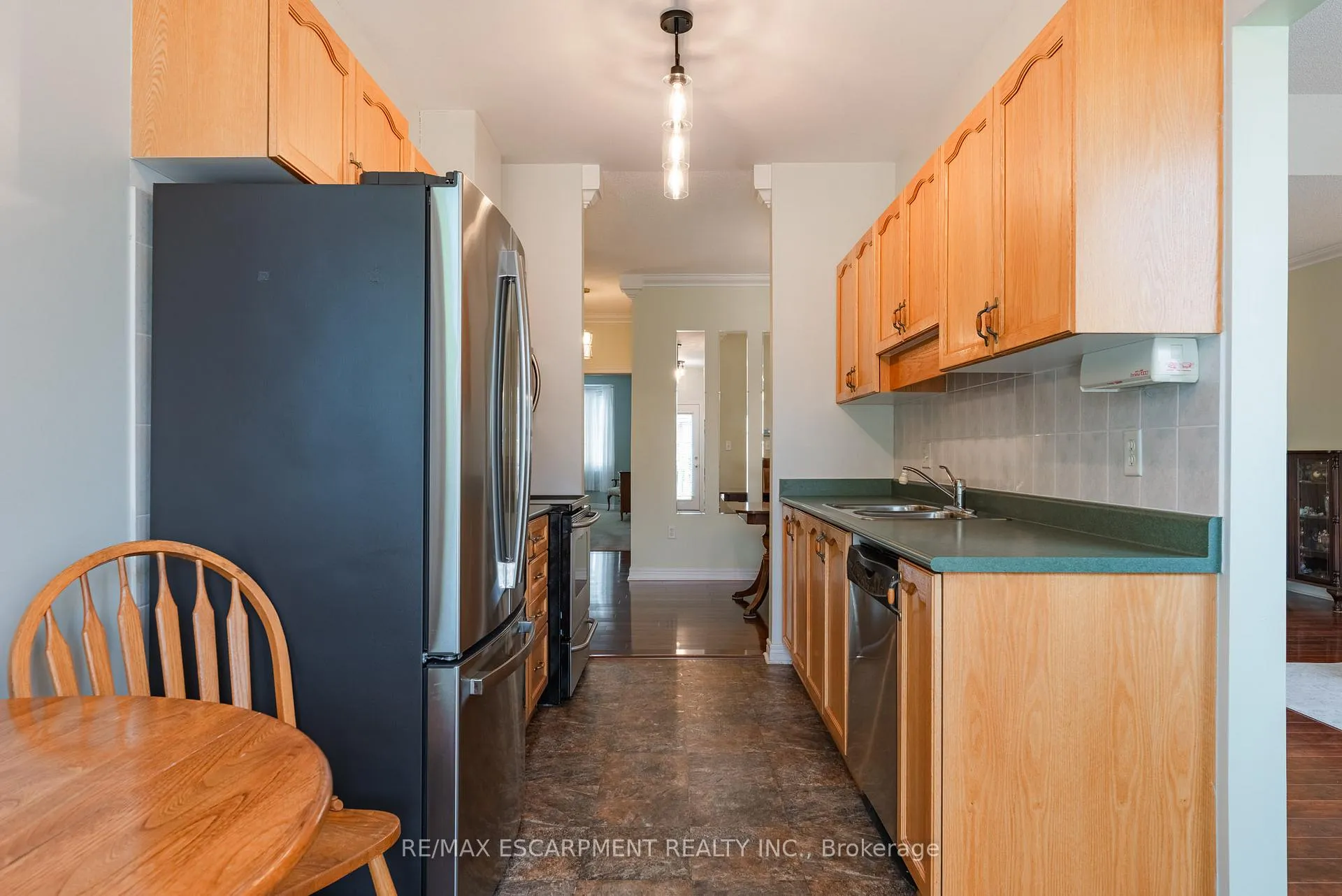 Photo 17 of 60 Riveroaks Drive, Hamilton, Mount Hope — HOMEH