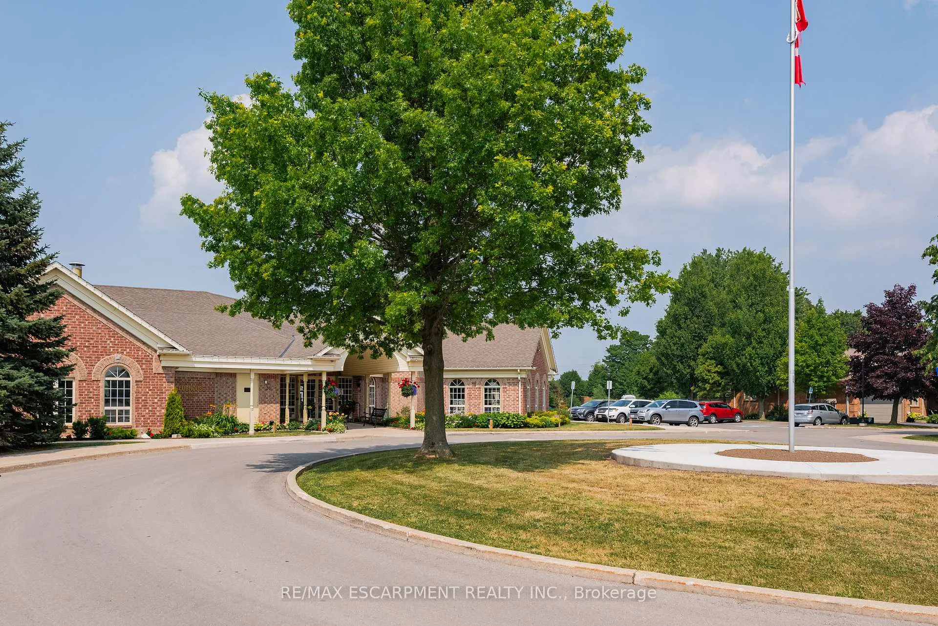 Photo 42 of 60 Riveroaks Drive, Hamilton, Mount Hope — HOMEH
