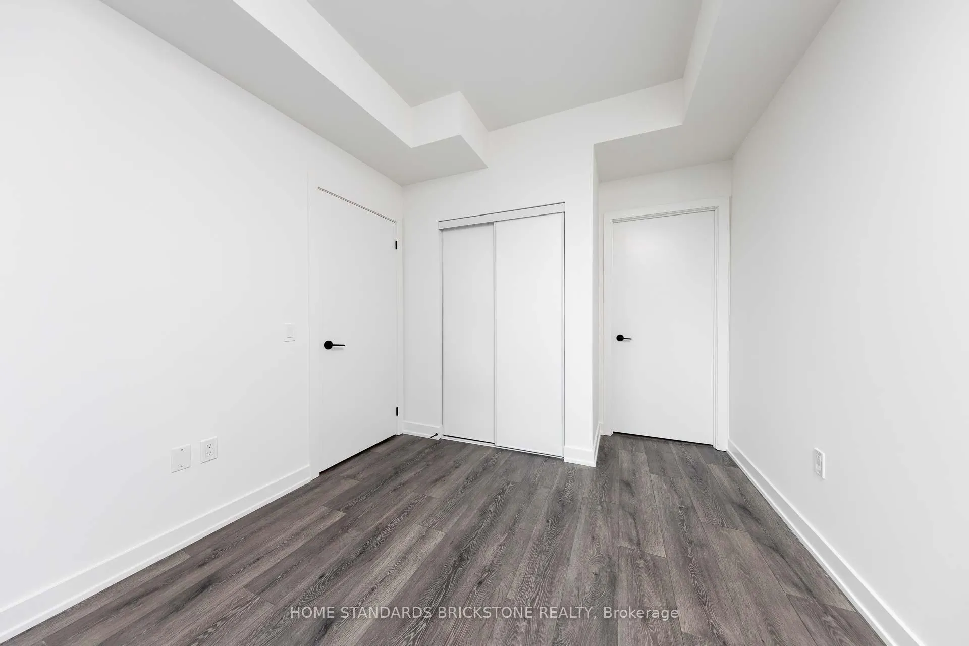 Photo 10 of Unit 1105, 117 Broadway Avenue, Toronto, Mount Pleasant West — HOMEH