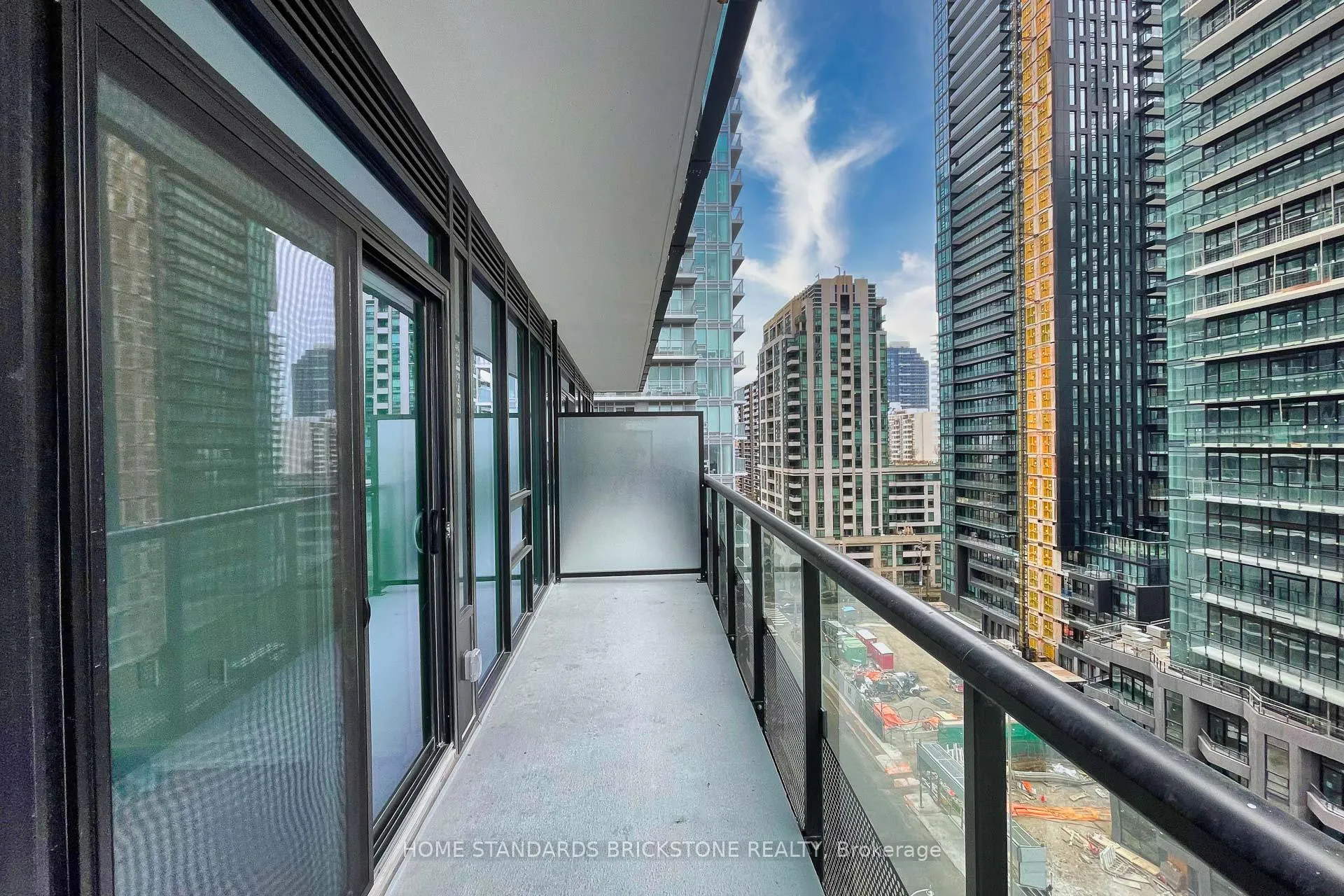 Photo 22 of Unit 1105, 117 Broadway Avenue, Toronto, Mount Pleasant West — HOMEH