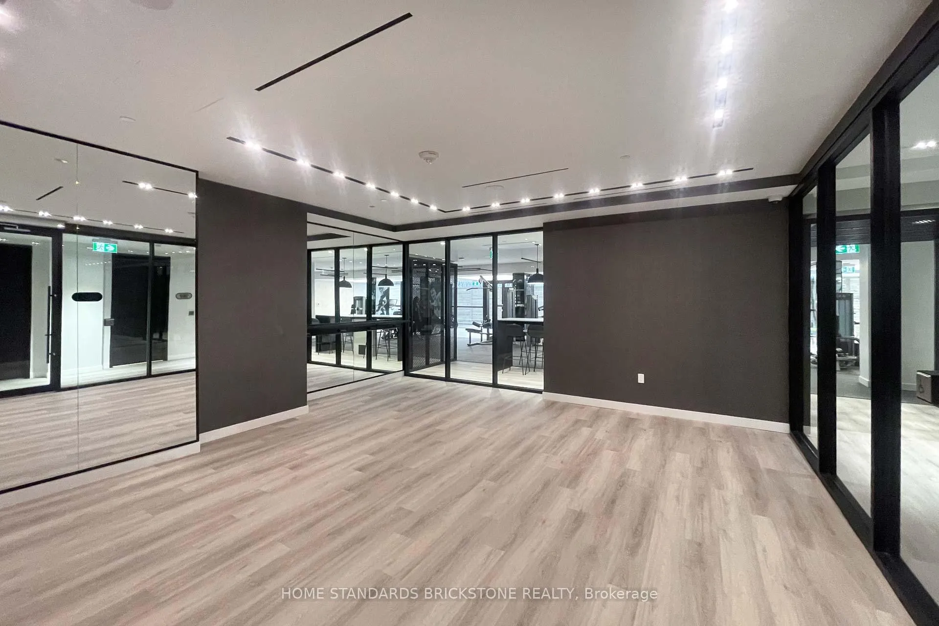 Photo 31 of Unit 1105, 117 Broadway Avenue, Toronto, Mount Pleasant West — HOMEH