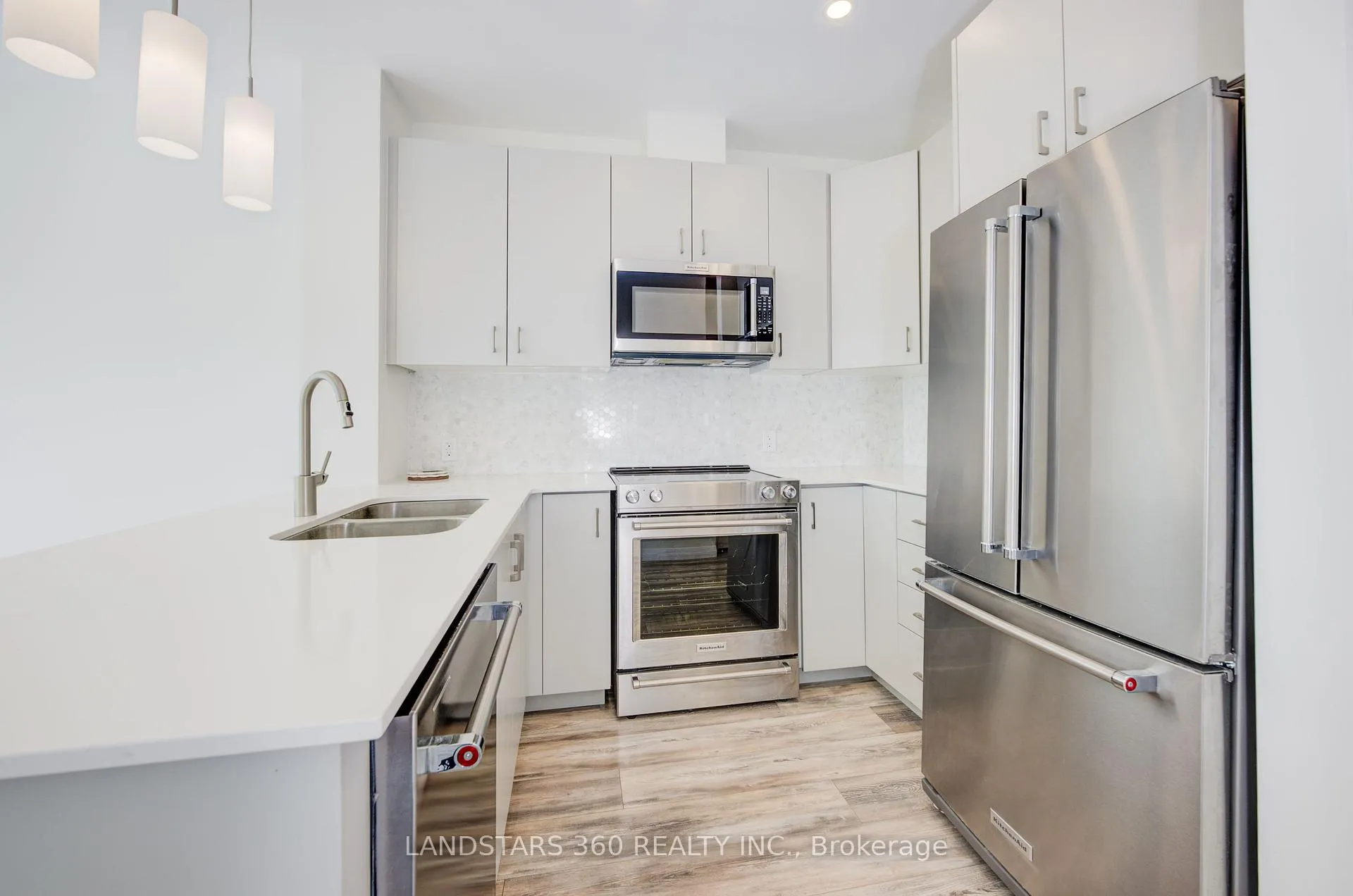 Photo 10 of Unit 1305, 104 Garment Street, Kitchener, City Commercial Core — HOMEH
