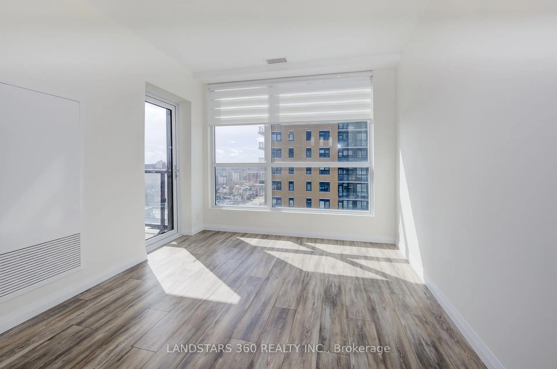 Photo 12 of Unit 1305, 104 Garment Street, Kitchener, City Commercial Core — HOMEH