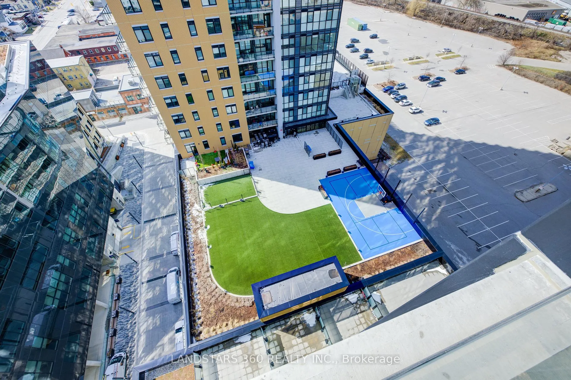 Photo 25 of Unit 1305, 104 Garment Street, Kitchener, City Commercial Core — HOMEH