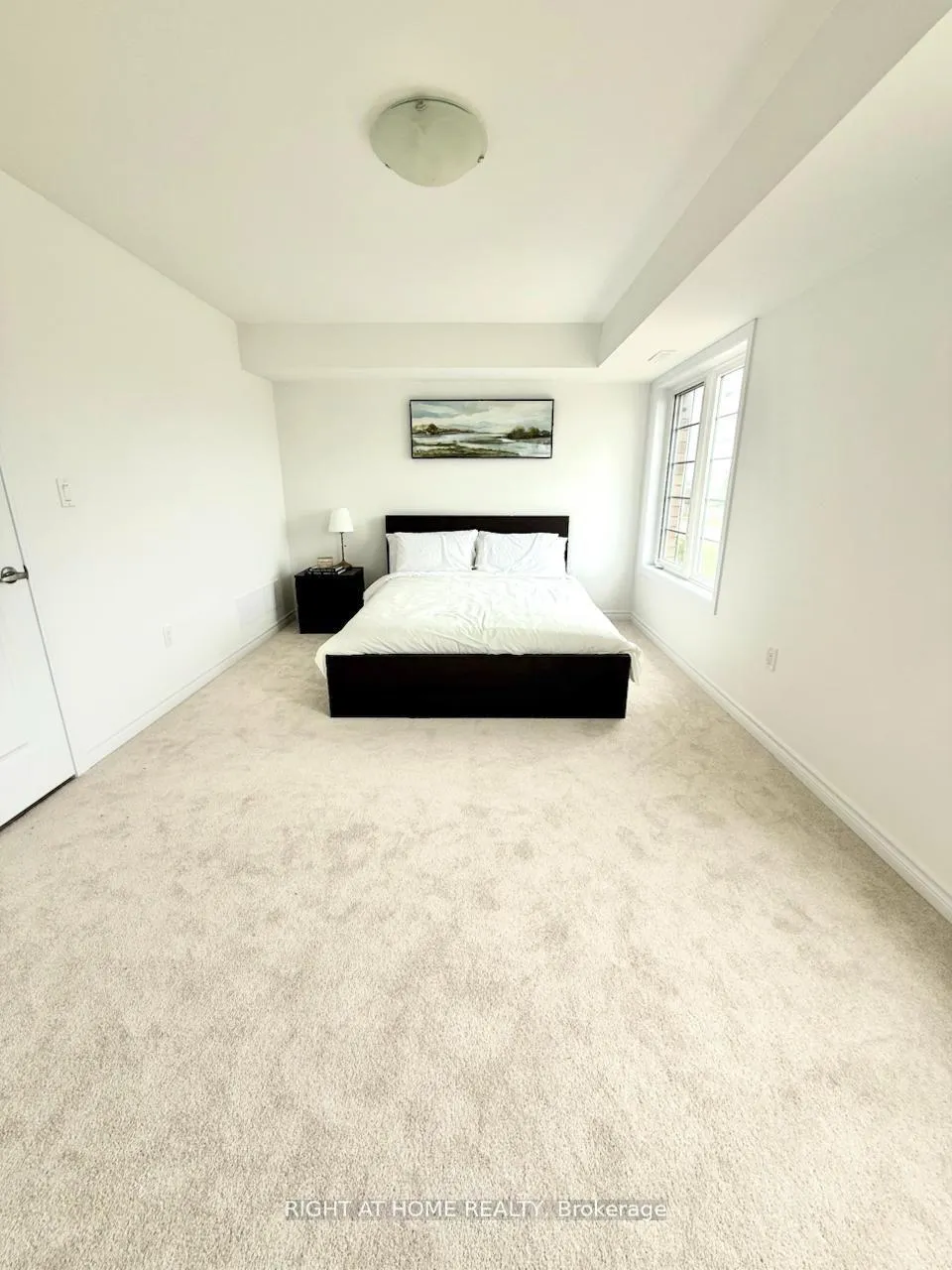 Photo 10 of Unit #2, 31 Pumpkin Corner Crescent, Barrie, Rural Barrie Southeast — HOMEH