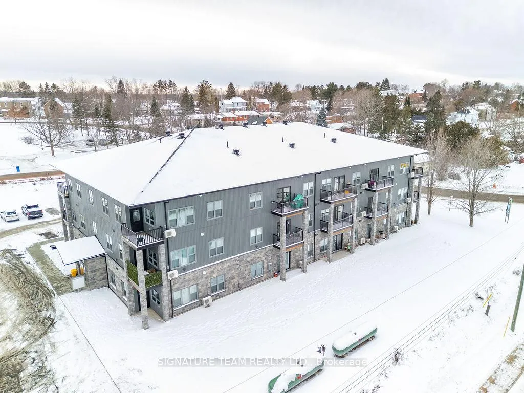 Front of Unit 301, 78B Queen Street