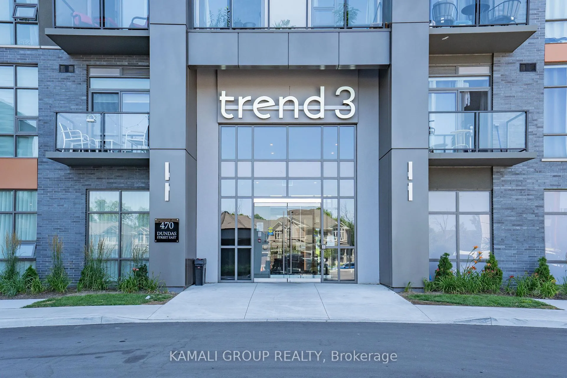 Photo 1 of Unit 221, 470 Dundas Street E, Hamilton, Waterdown — HOMEH