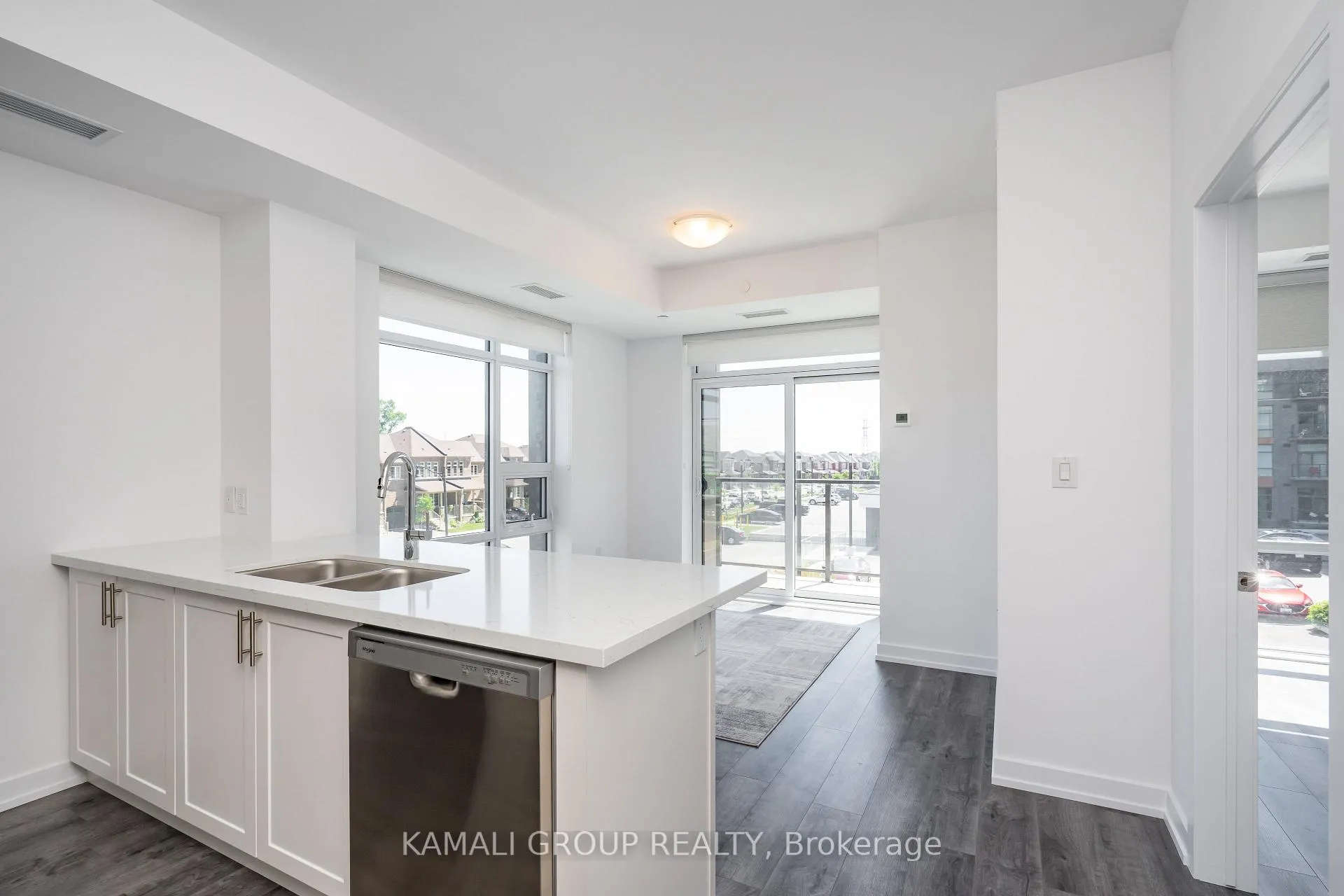 Photo 5 of Unit 221, 470 Dundas Street E, Hamilton, Waterdown — HOMEH