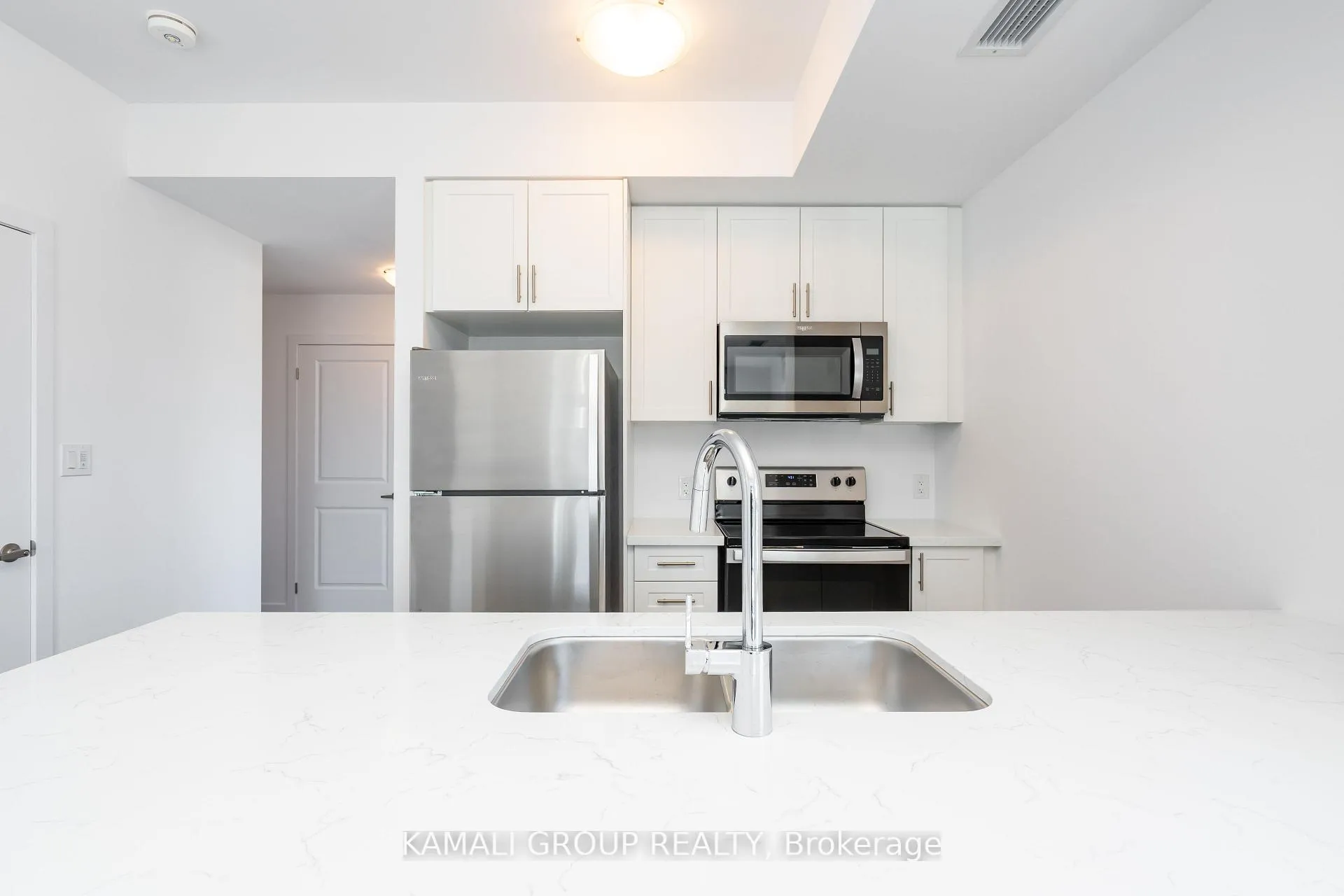 Photo 6 of Unit 221, 470 Dundas Street E, Hamilton, Waterdown — HOMEH