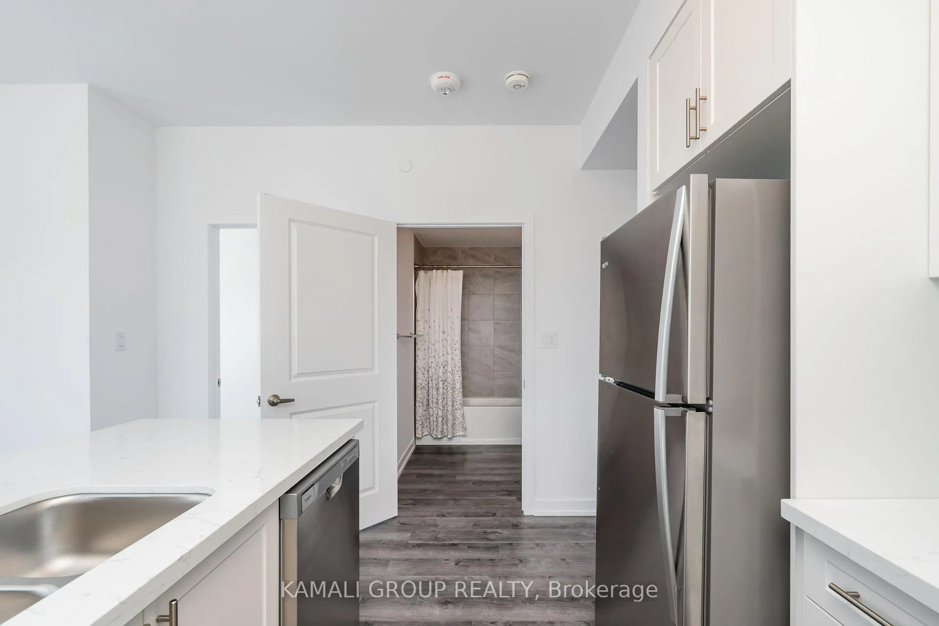 Photo 7 of Unit 221, 470 Dundas Street E, Hamilton, Waterdown — HOMEH