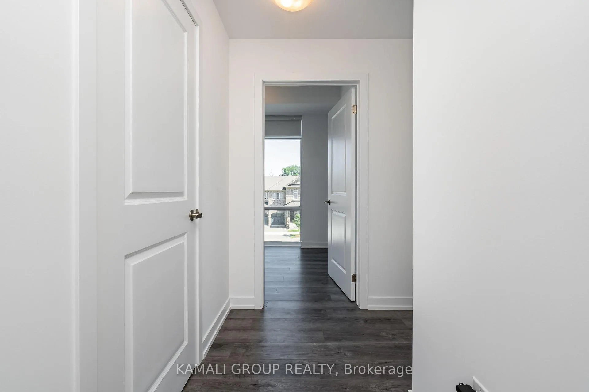 Photo 8 of Unit 221, 470 Dundas Street E, Hamilton, Waterdown — HOMEH