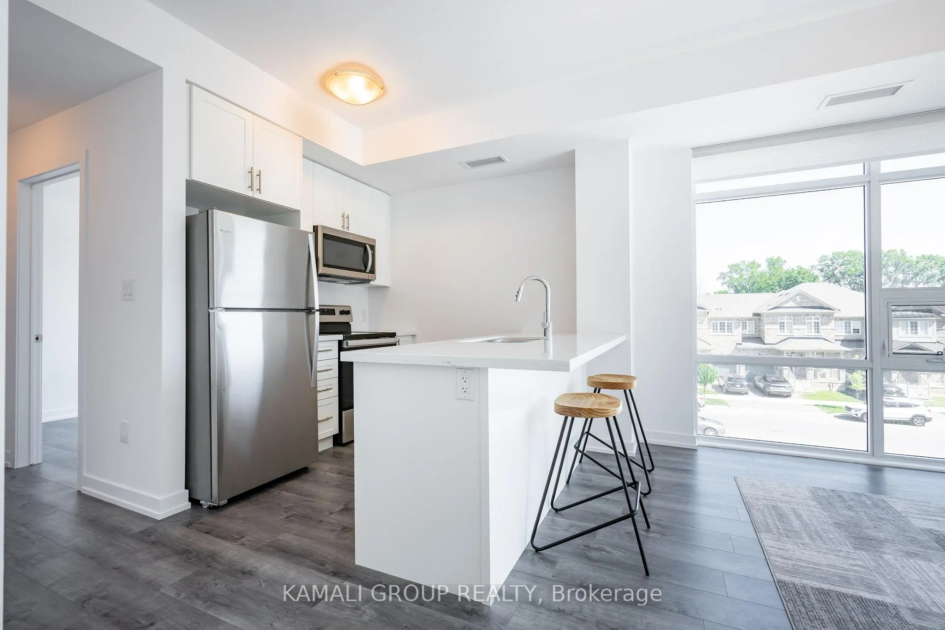 Photo 9 of Unit 221, 470 Dundas Street E, Hamilton, Waterdown — HOMEH